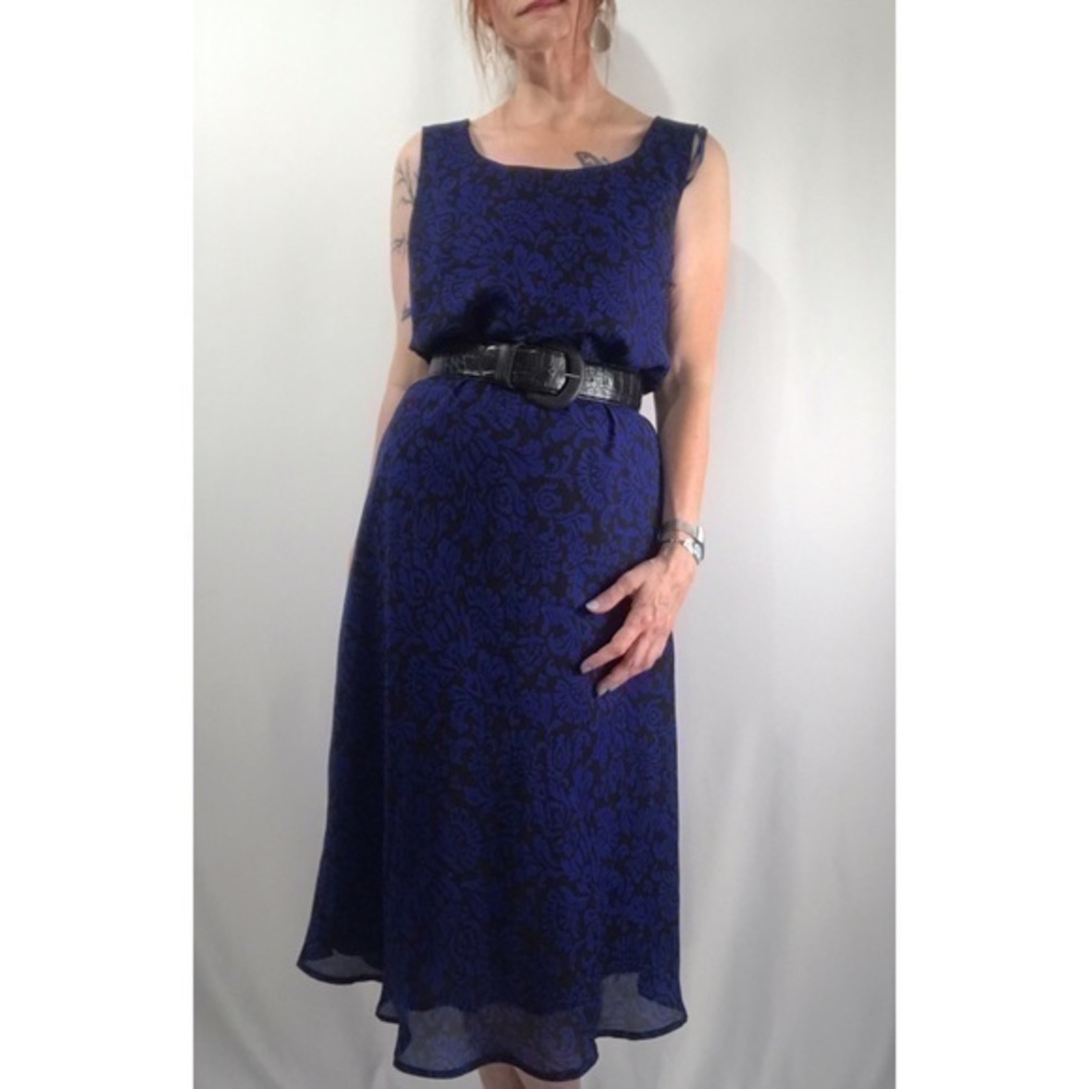 90’a Vintage Studio I Blue and Black Floral Maxi Dress